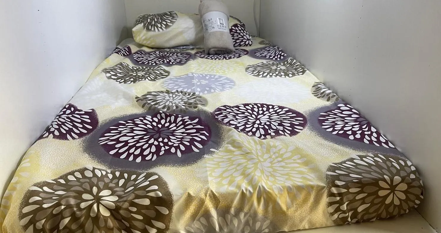 Royal House Capsule Hotel Dubai